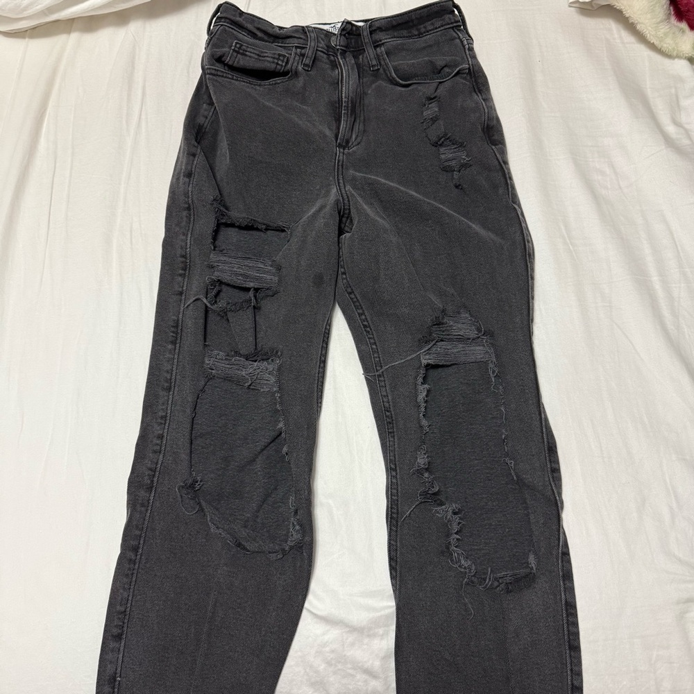 Curvy ultra HR Straight leg black distressed jeans - 0S